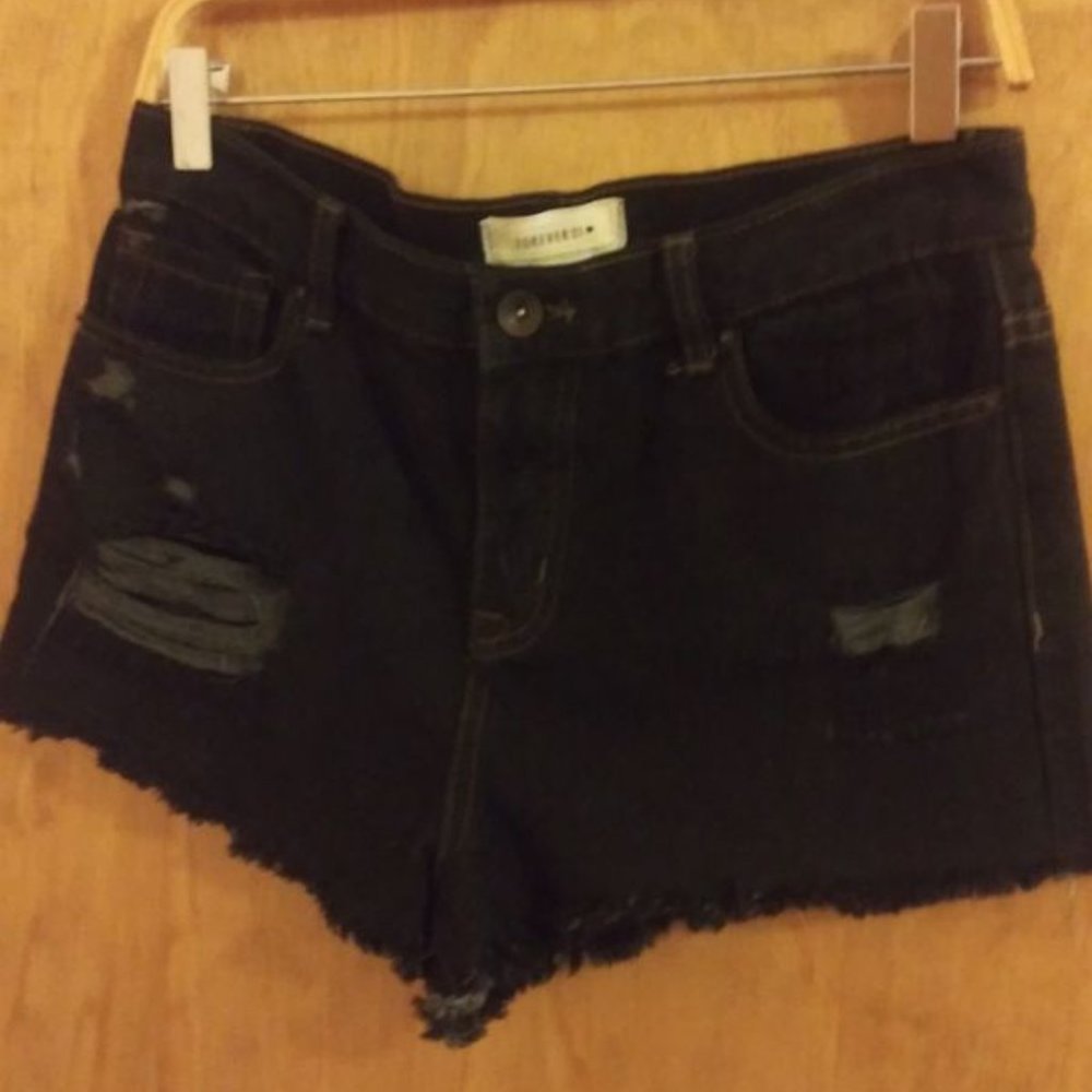 New Forever 21 size 28 denim shorts black